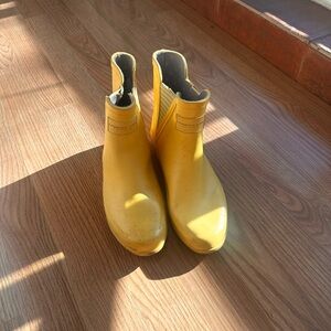 London Fog Yellow Ankle Boots